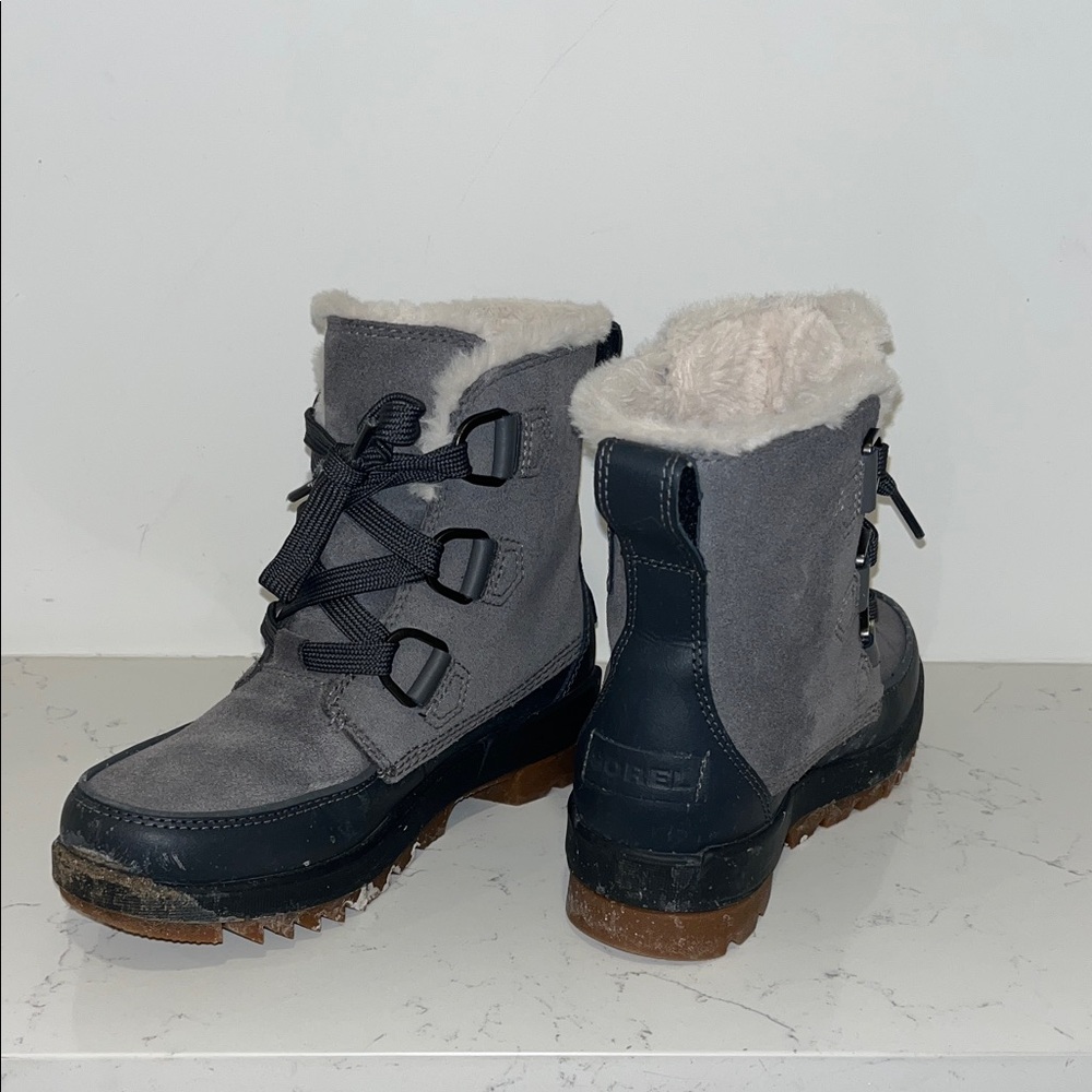 Sorel Tivoli V waterproof women Winter Boots size 6